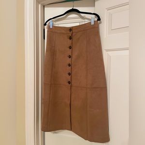 Beautiful Ann Taylor suede skirt with button detail!